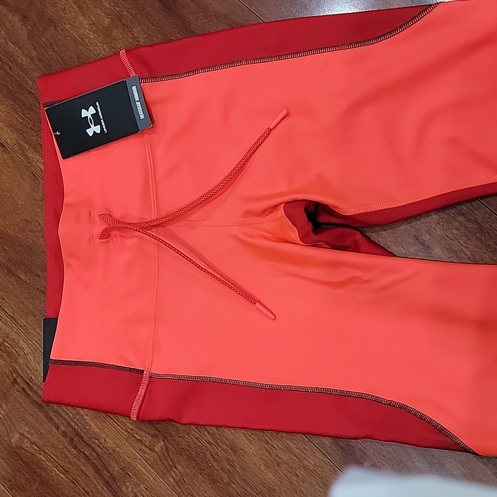 NWT Under Armour ankle leggings - Picture 5 of 16